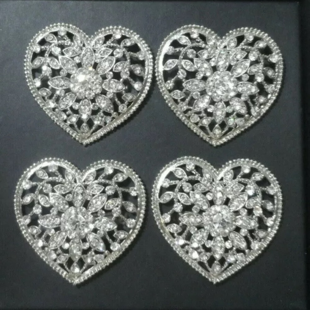 NEW NICOLE MILLER SET 4 SILVER RHINESTONE  HEART NAPKIN RINGS VALENTINE'S DAY
